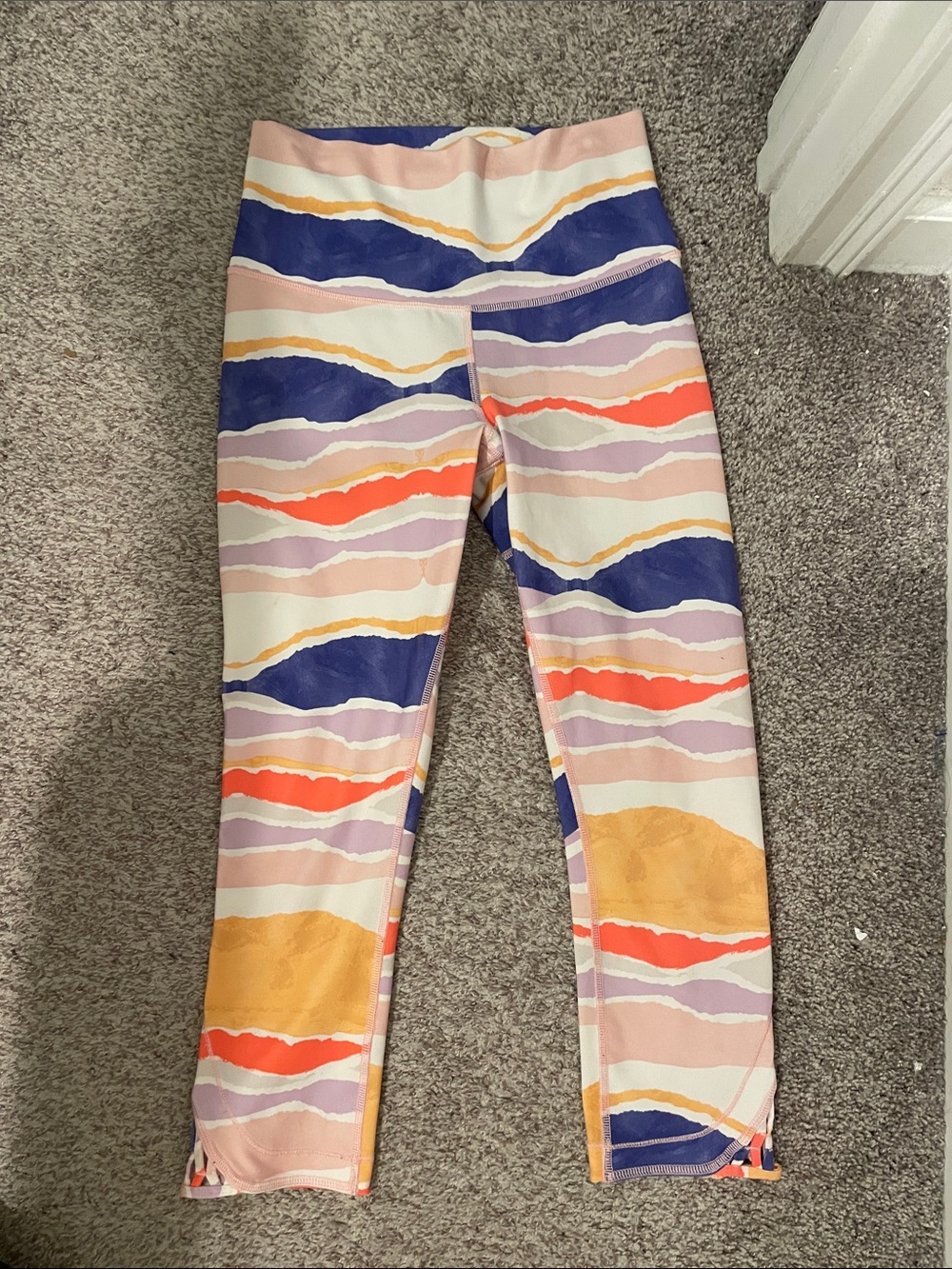 Lululemon leggings cropped "Bleacher Stripe White Iris Flower" high-rise size 6